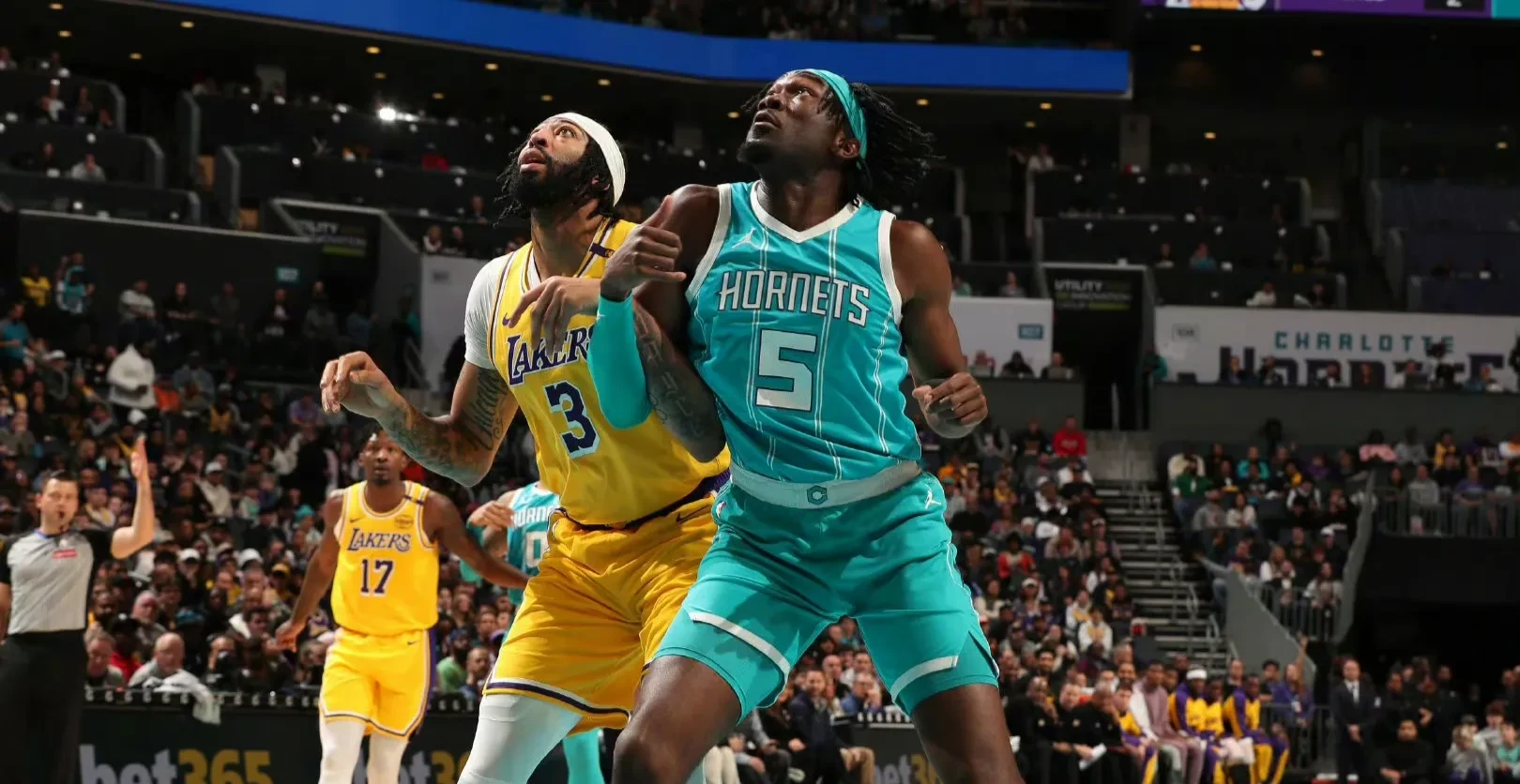 东契奇连续十五场比赛得分超过爆冷,切尔西挑战极限!的简单介绍