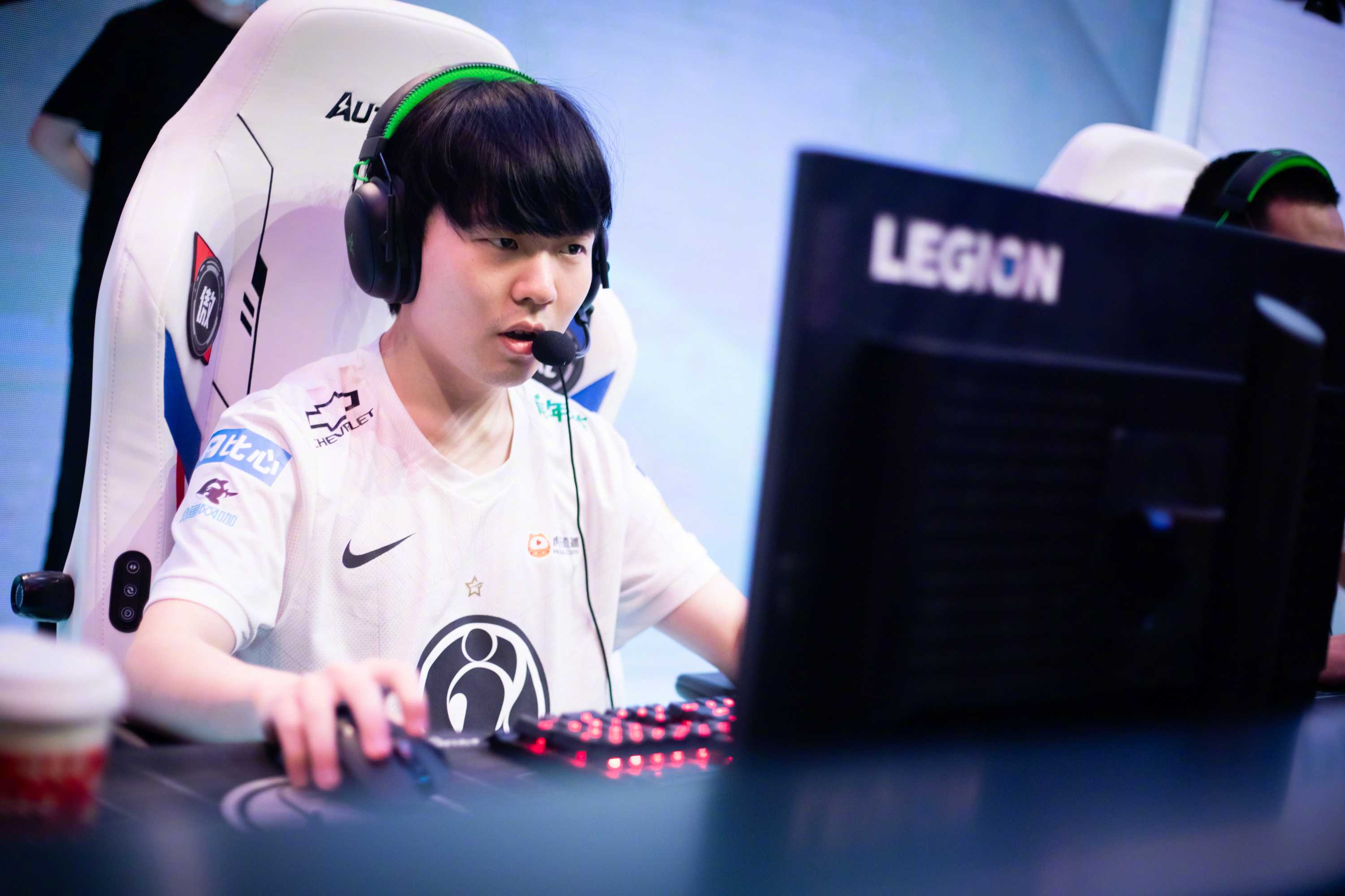 Rookie遭遇十持续失利,皇家马德里教练压力巨大!的简单介绍