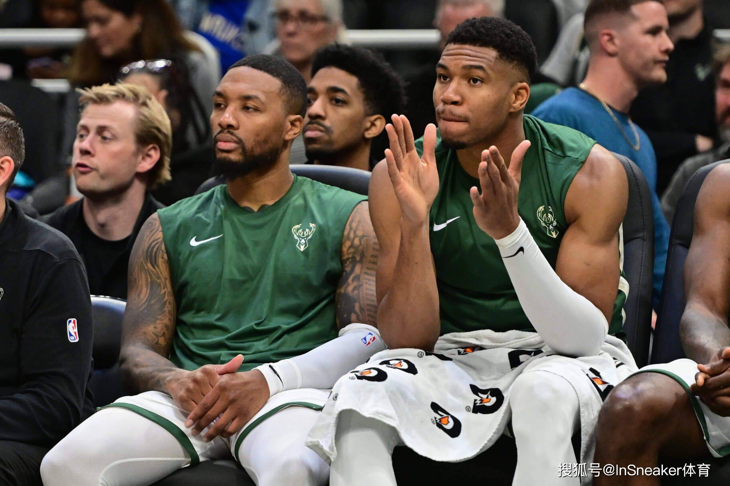 关于莱万多夫斯基连续十二场比赛得分超过比赛规则变更，雄鹿不断突破！全场沸腾不已的信息